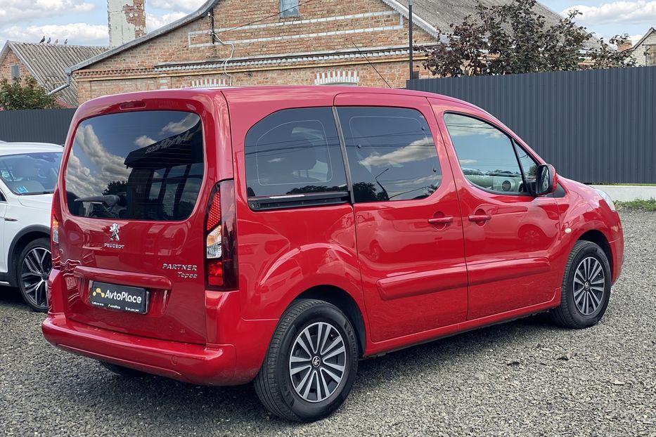 Продам Peugeot Partner пасс. 2014 года в Луцке