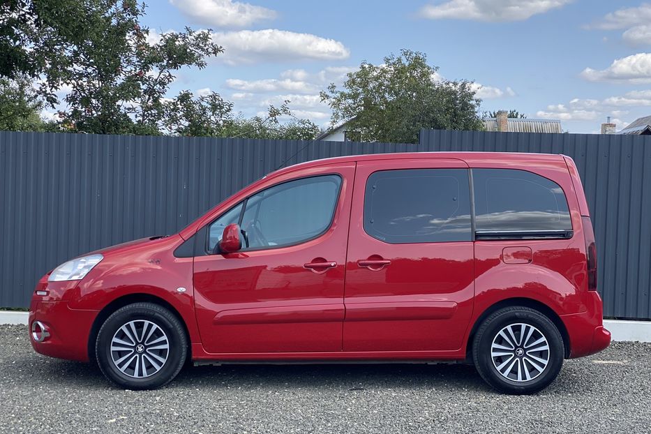 Продам Peugeot Partner пасс. 2014 года в Луцке
