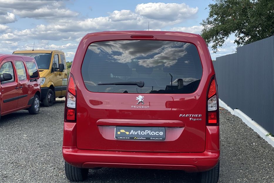Продам Peugeot Partner пасс. 2014 года в Луцке