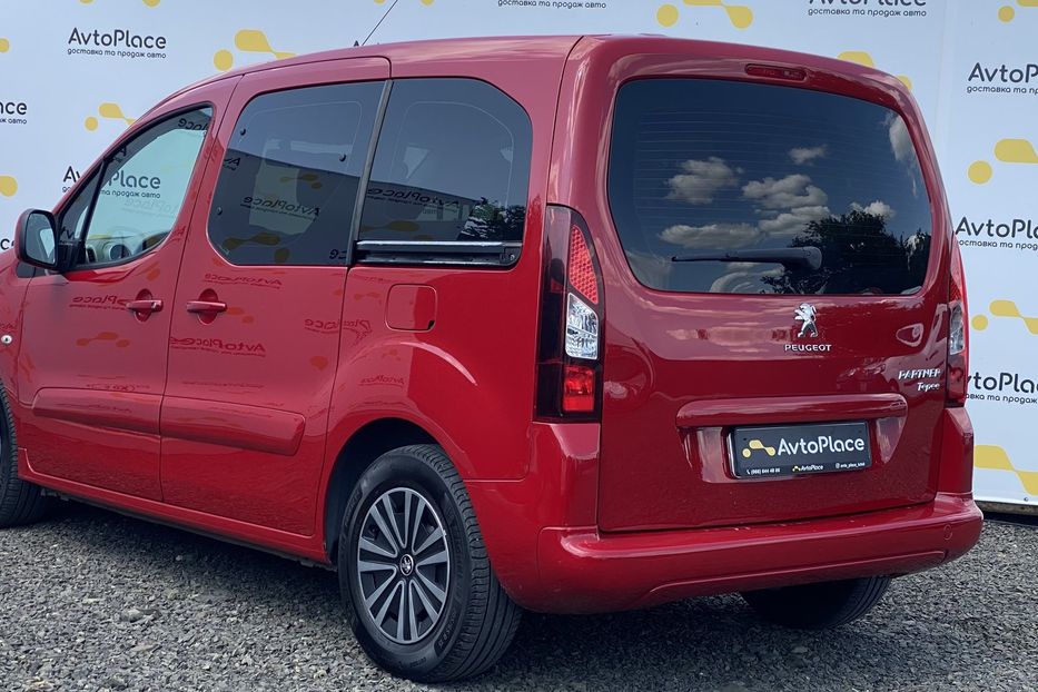Продам Peugeot Partner пасс. 2014 года в Луцке