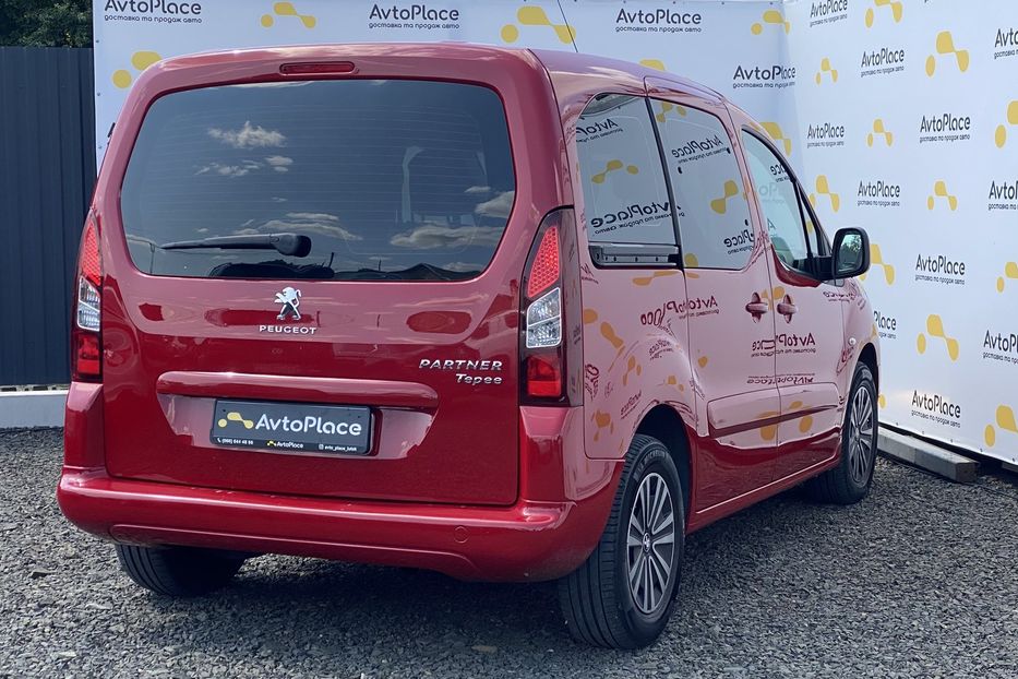 Продам Peugeot Partner пасс. 2014 года в Луцке