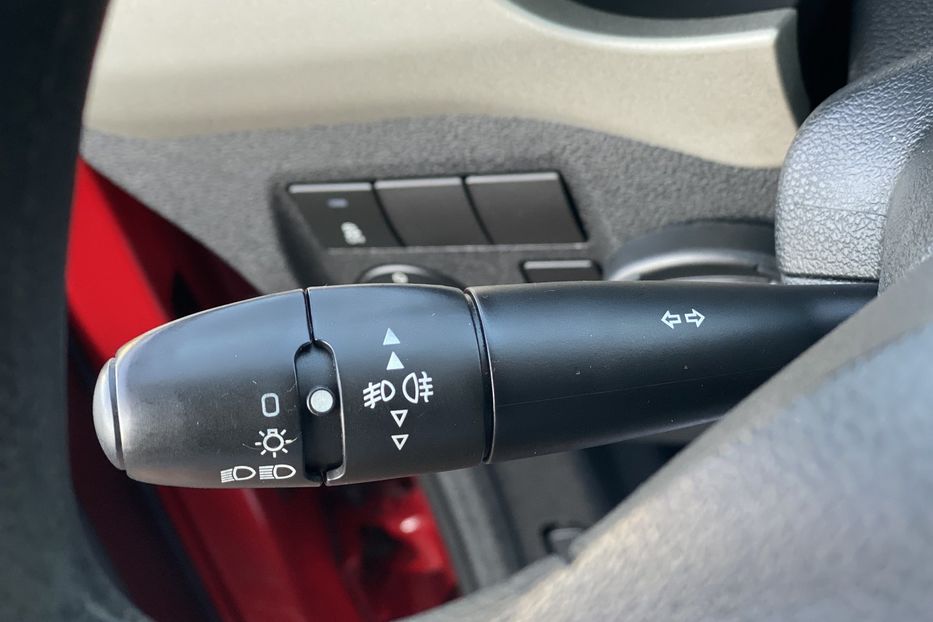 Продам Peugeot Partner пасс. 2014 года в Луцке