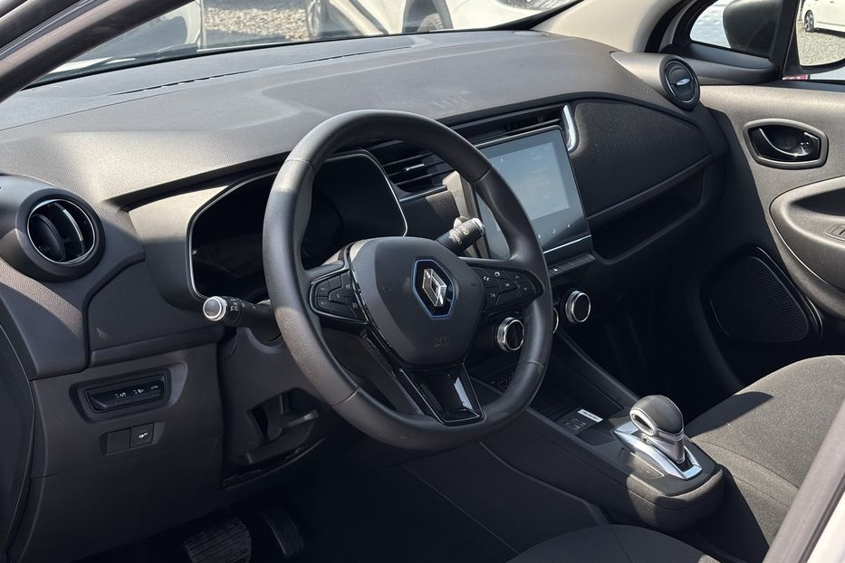 Продам Renault Zoe 51квт 2020 года в Львове