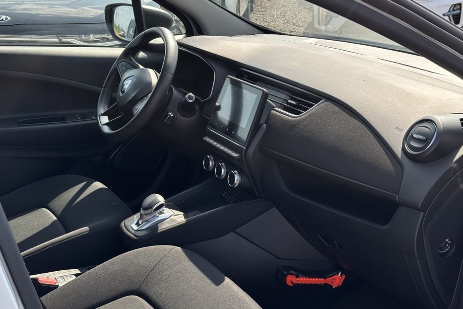 Продам Renault Zoe 51квт 2020 года в Львове