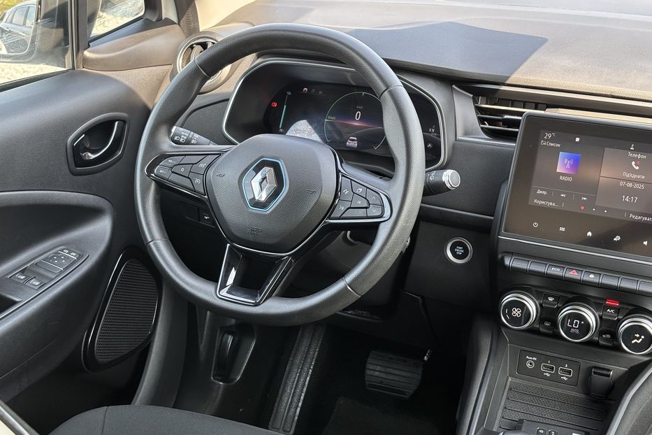Продам Renault Zoe 51квт 2020 года в Львове