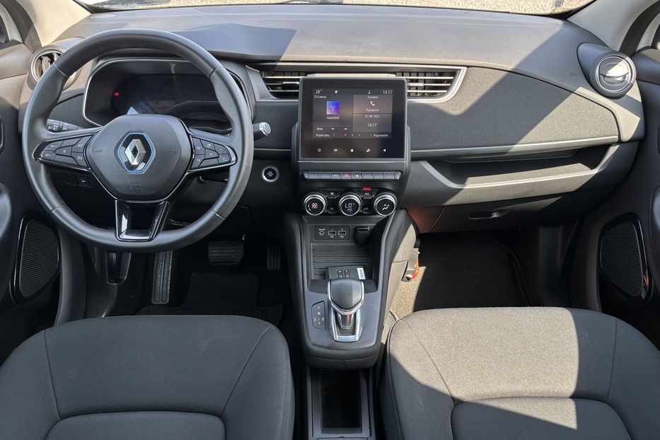 Продам Renault Zoe 51квт 2020 года в Львове