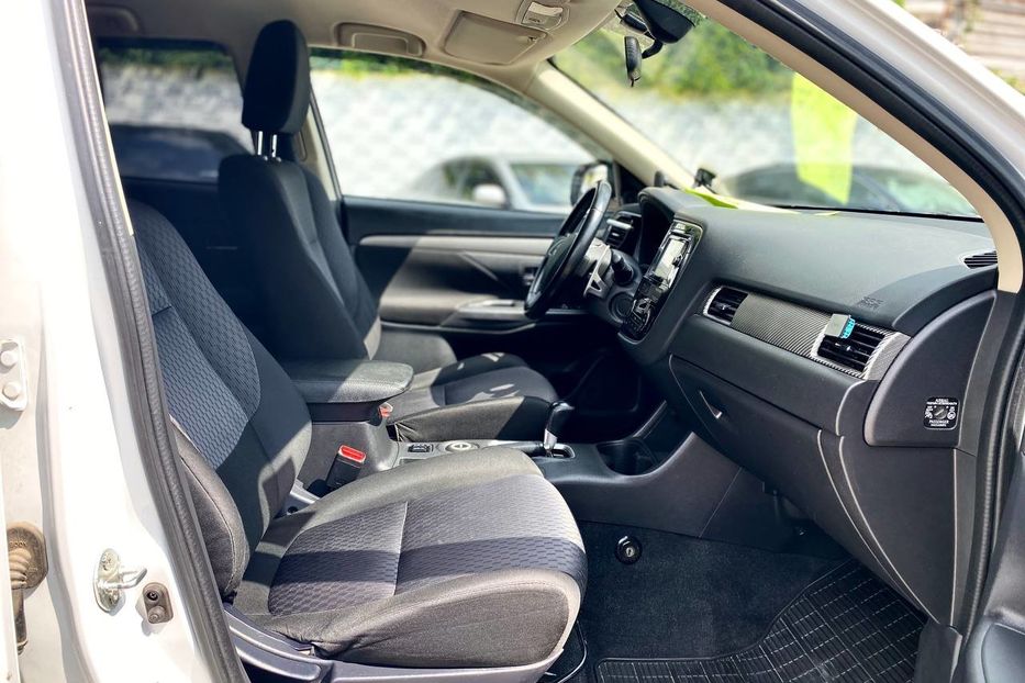 Продам Mitsubishi Outlander 2013 года в Днепре