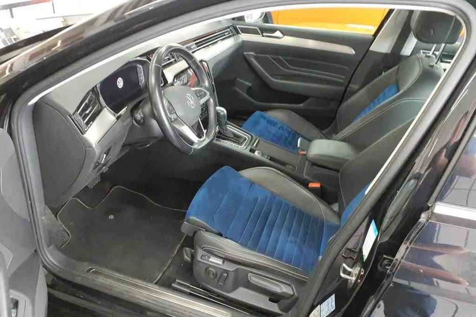 Продам Volkswagen Passat B8 Elegance 2020 года в Луцке