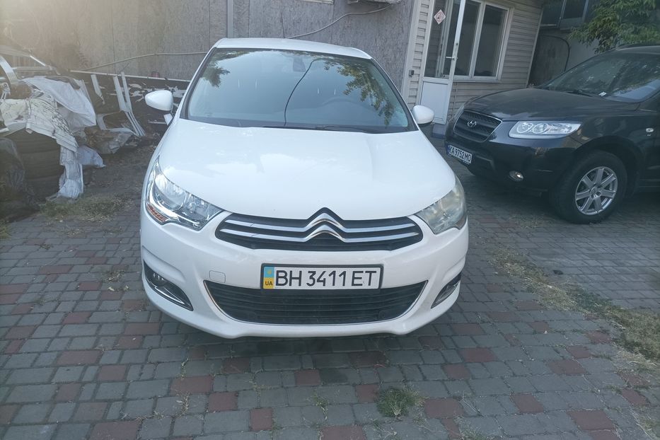 Продам Citroen C4 офицал 2012 года в Одессе