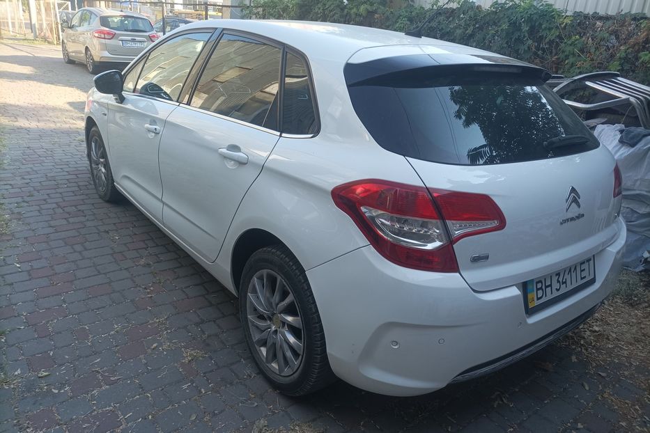 Продам Citroen C4 офицал 2012 года в Одессе