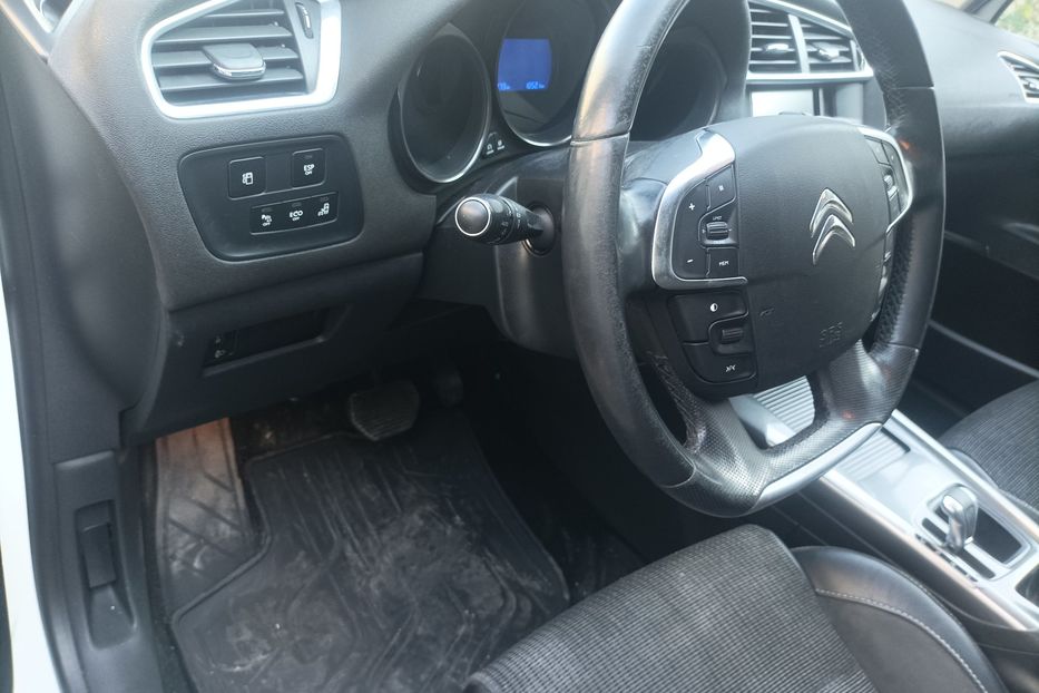 Продам Citroen C4 офицал 2012 года в Одессе