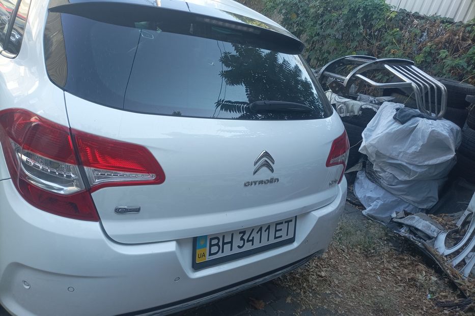 Продам Citroen C4 офицал 2012 года в Одессе