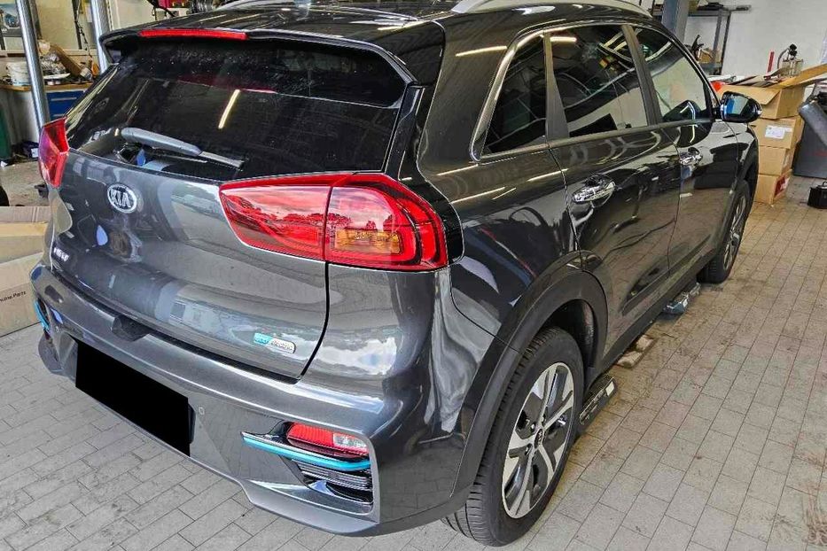 Продам Kia Niro 64kw авто в дорозі 2021 года в Львове