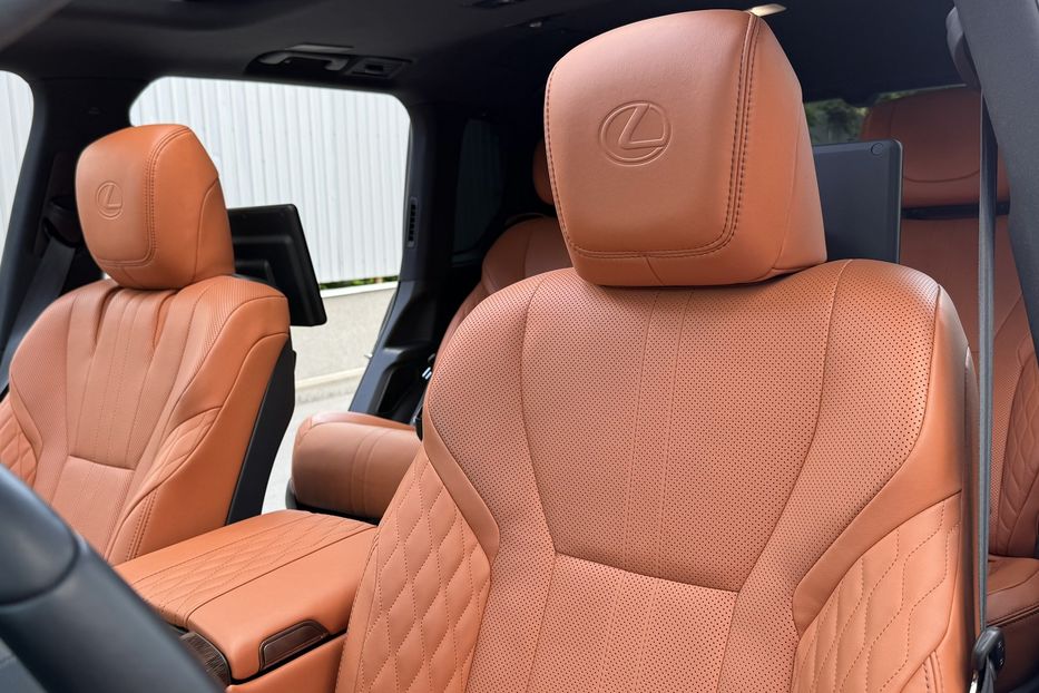 Продам Lexus LX 570 LX 600 Superior  2022 года в Киеве