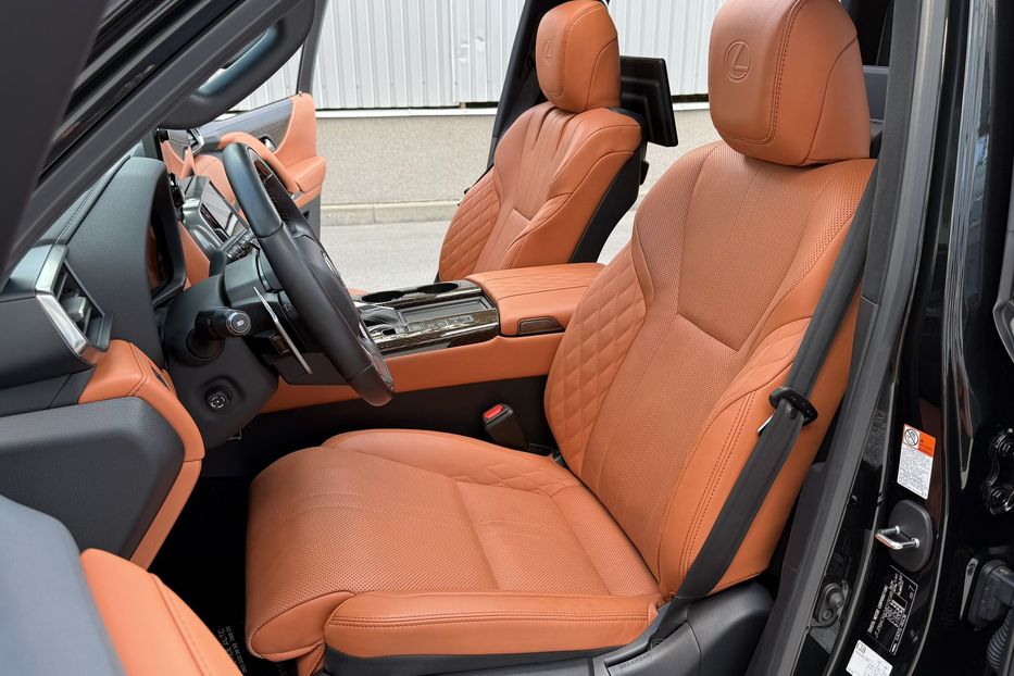 Продам Lexus LX 570 LX 600 Superior  2022 года в Киеве