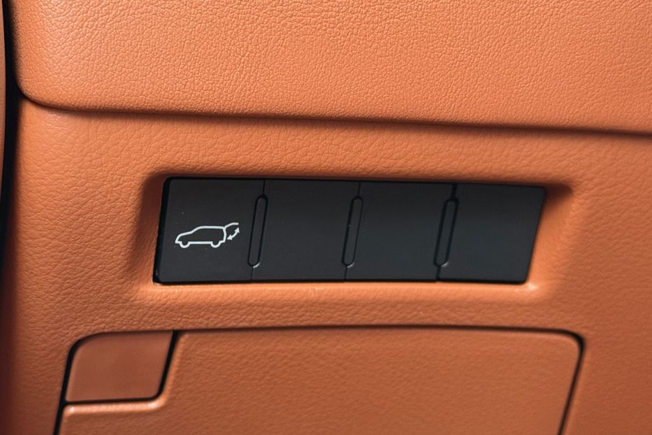 Продам Lexus LX 570 LX 600 Superior  2022 года в Киеве