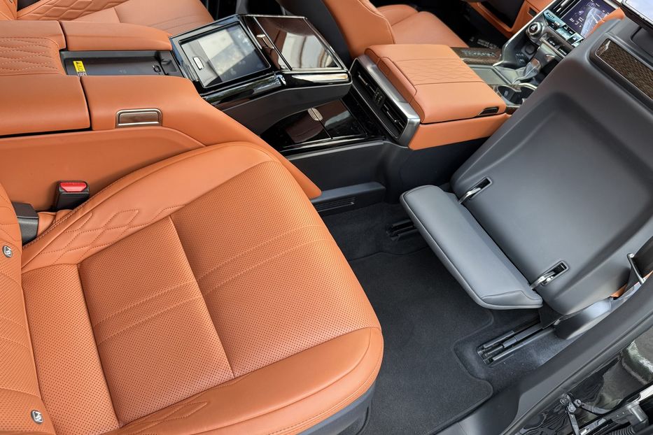 Продам Lexus LX 570 LX 600 Superior  2022 года в Киеве