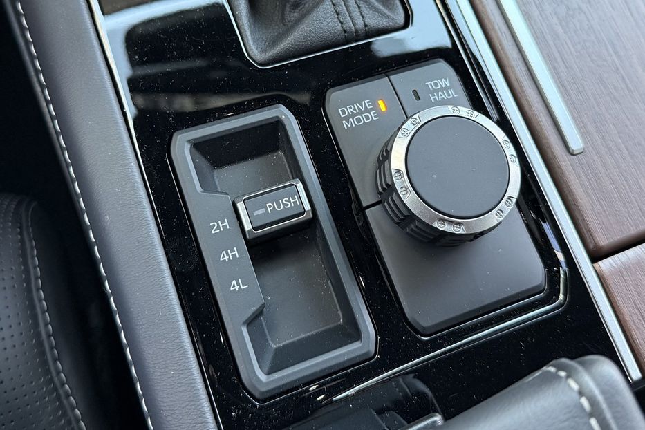 Продам Toyota Sequoia i-FORCE MAX ECT-i 2025 года в Киеве