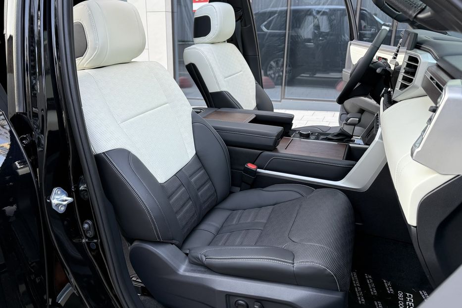 Продам Toyota Sequoia i-FORCE MAX ECT-i 2025 года в Киеве