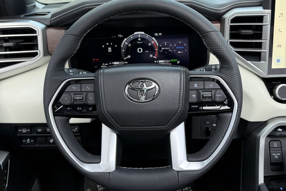 Продам Toyota Sequoia i-FORCE MAX ECT-i 2025 года в Киеве