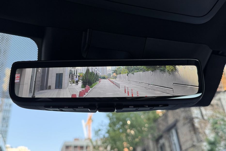 Продам Toyota Sequoia i-FORCE MAX ECT-i 2025 года в Киеве