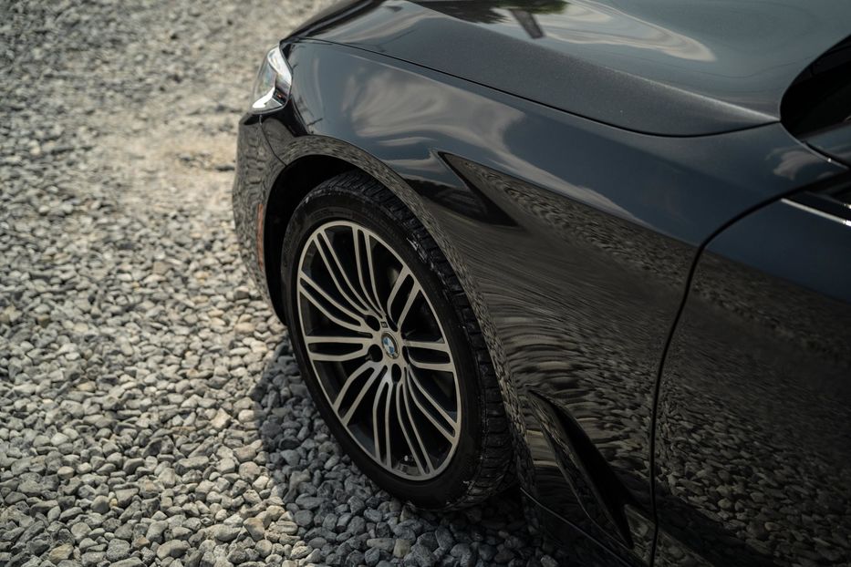 Продам BMW 530 XI 2018 года в Черновцах