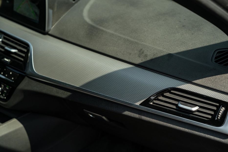 Продам BMW 530 XI 2018 года в Черновцах