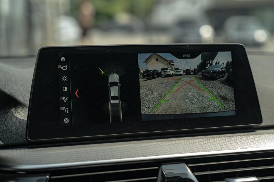 Продам BMW 530 XI 2018 года в Черновцах