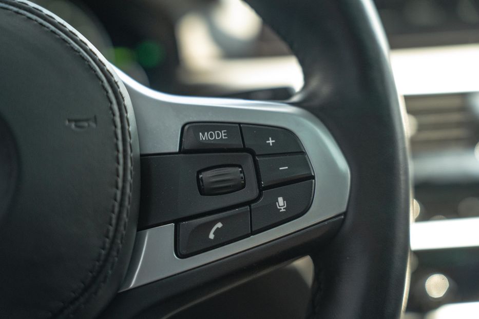 Продам BMW 530 XI 2018 года в Черновцах