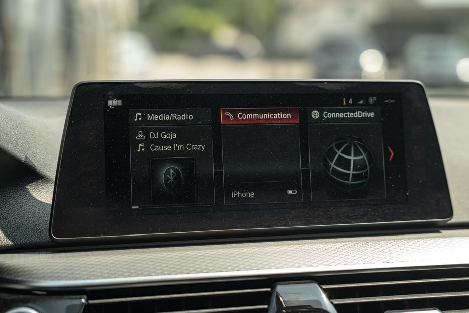 Продам BMW 530 XI 2018 года в Черновцах