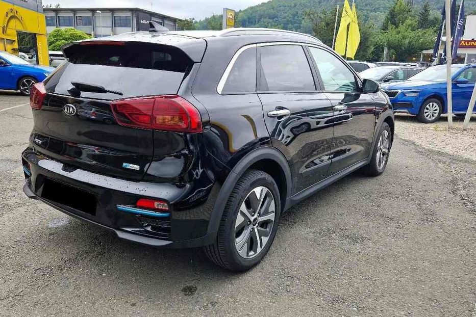 Продам Kia Niro 64квт авто в дорозі 2021 года в Львове