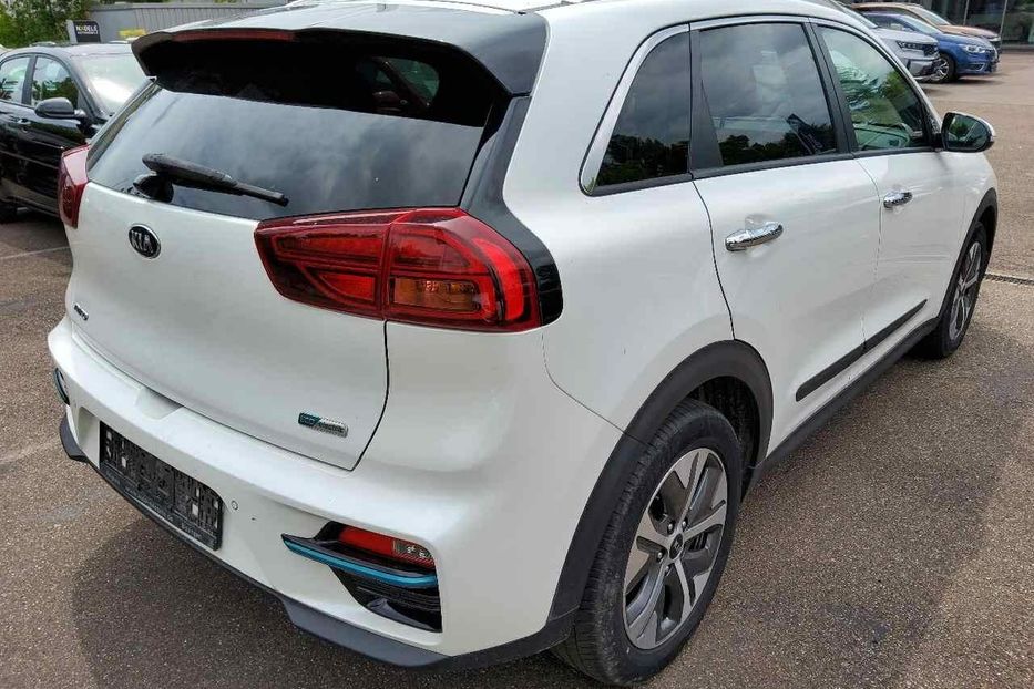 Продам Kia Niro 64квт авто в дорозі 2020 года в Львове