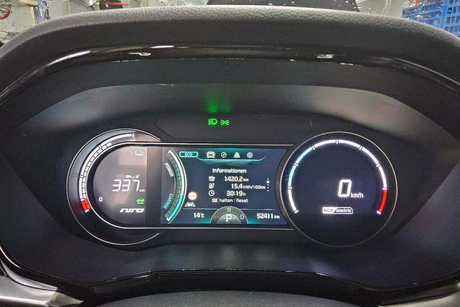 Продам Kia Niro 64квт авто в дорозі 2021 года в Львове