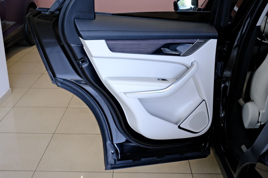 Продам Jaguar F-Pace 2022 года в Одессе