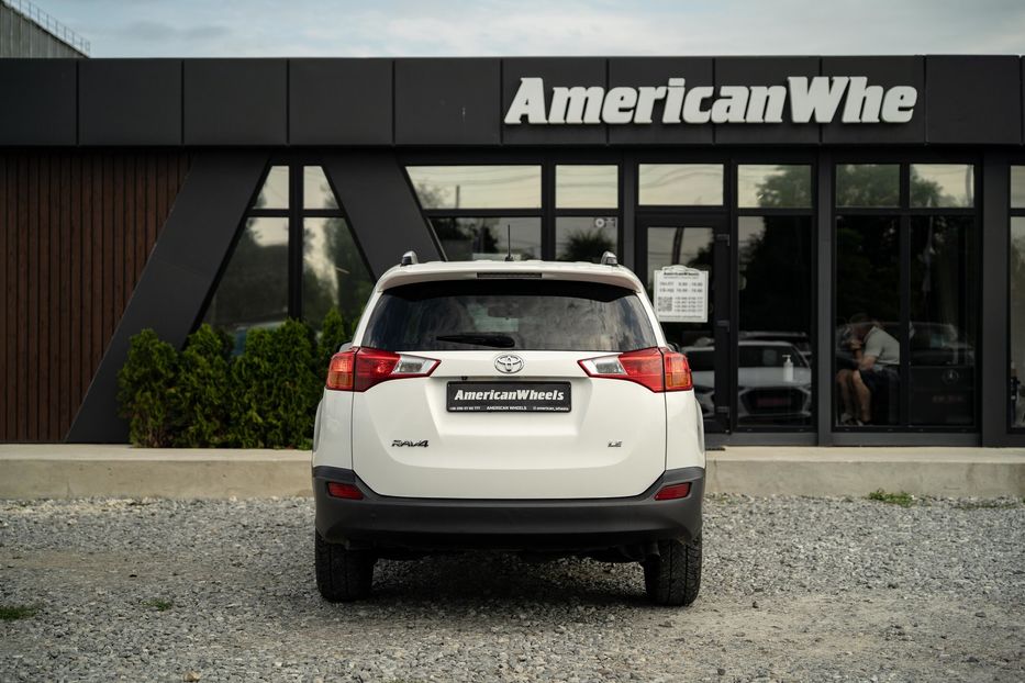 Продам Toyota Rav 4 Le 2015 года в Черновцах
