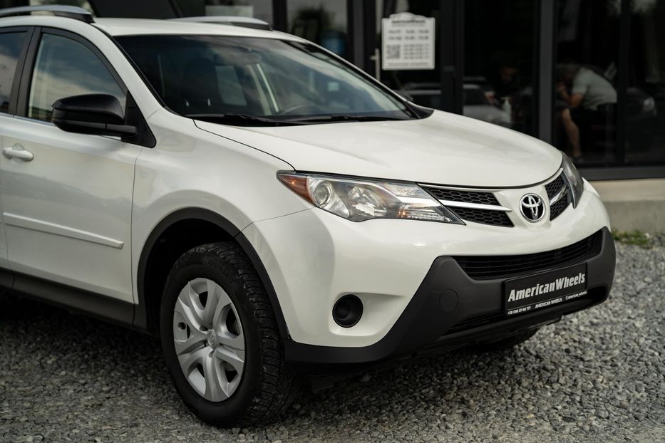 Продам Toyota Rav 4 Le 2015 года в Черновцах