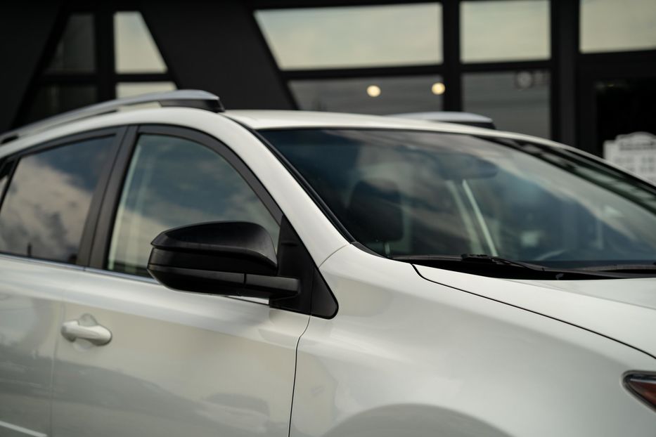 Продам Toyota Rav 4 Le 2015 года в Черновцах