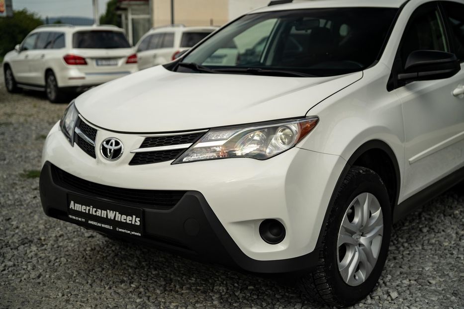 Продам Toyota Rav 4 Le 2015 года в Черновцах