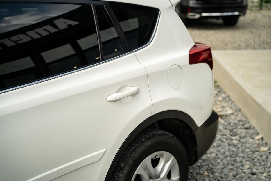 Продам Toyota Rav 4 Le 2015 года в Черновцах