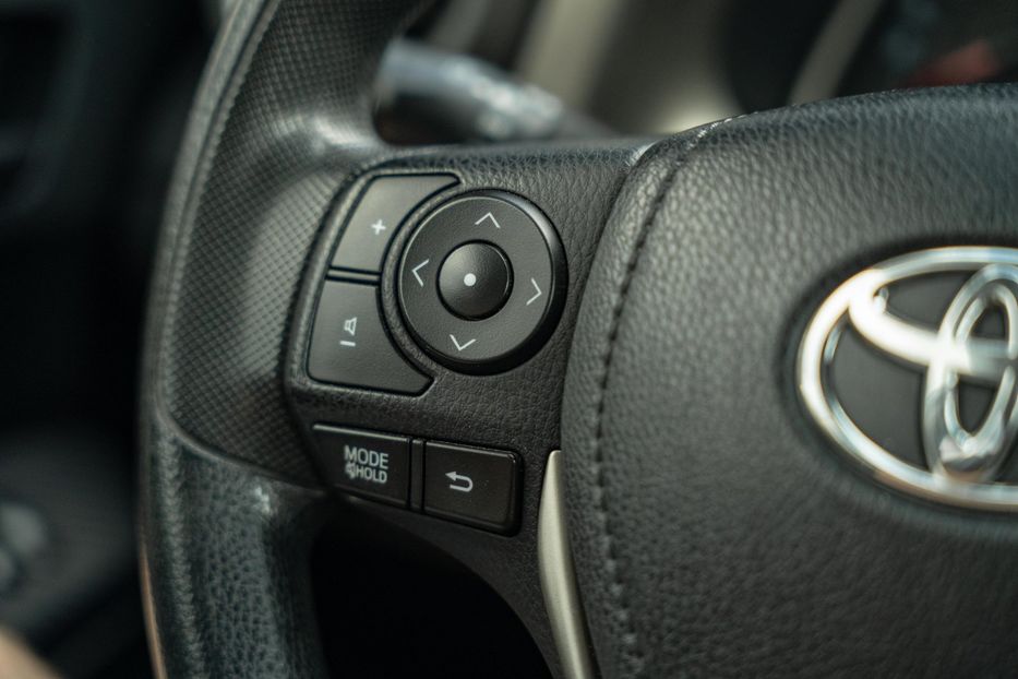 Продам Toyota Rav 4 Le 2015 года в Черновцах