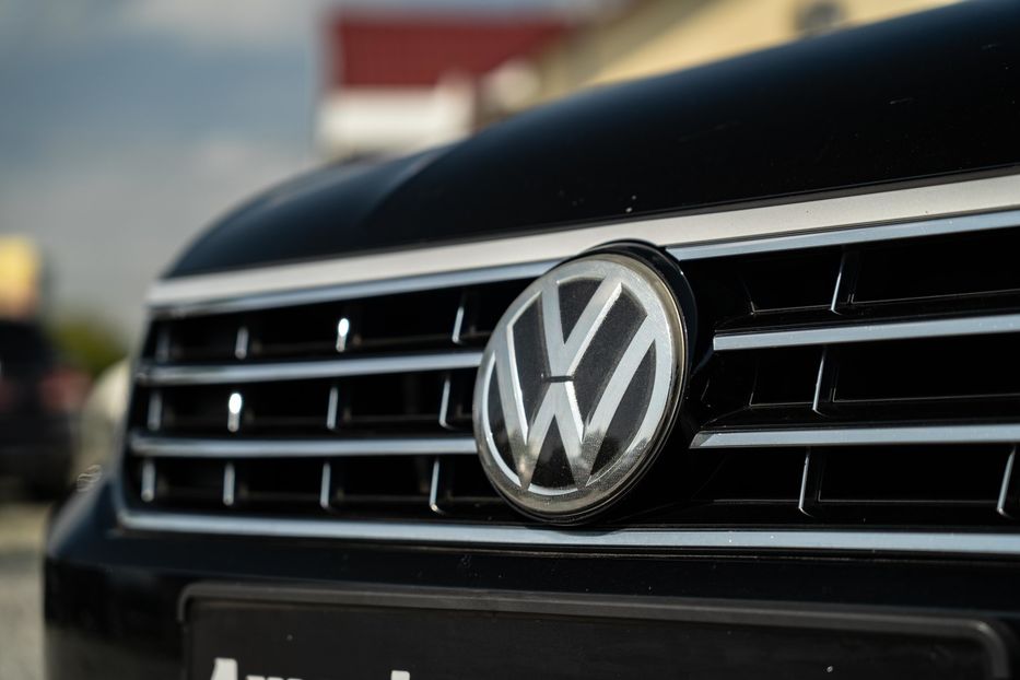 Продам Volkswagen Passat B8 SE 2016 года в Черновцах