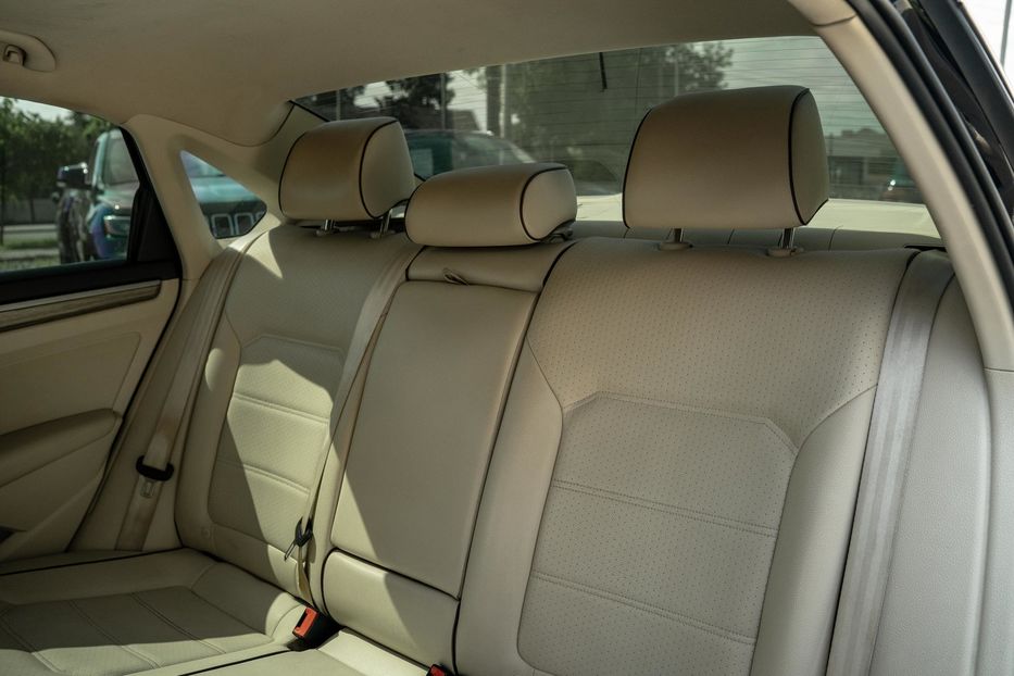 Продам Volkswagen Passat B8 SE 2016 года в Черновцах