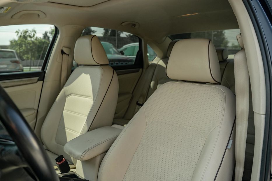 Продам Volkswagen Passat B8 SE 2016 года в Черновцах