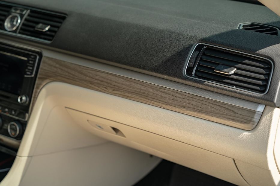 Продам Volkswagen Passat B8 SE 2016 года в Черновцах