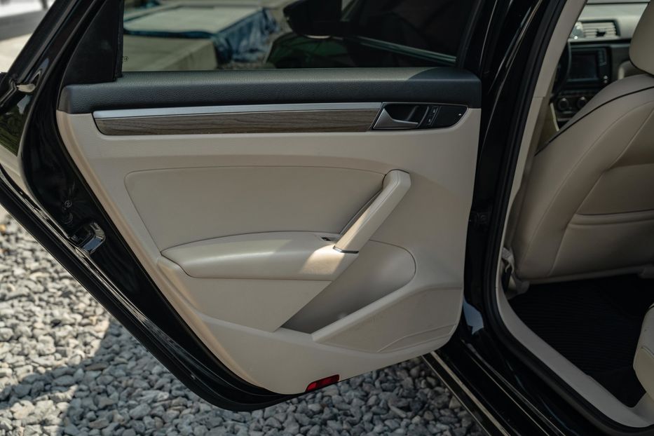 Продам Volkswagen Passat B8 SE 2016 года в Черновцах