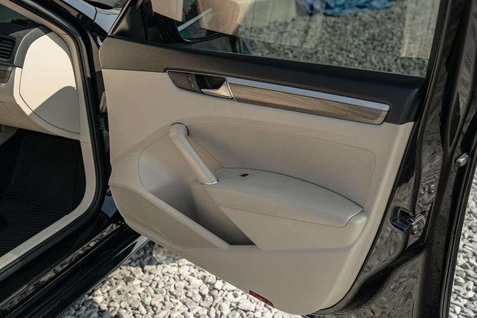 Продам Volkswagen Passat B8 SE 2016 года в Черновцах