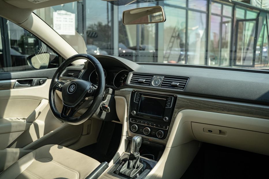 Продам Volkswagen Passat B8 SE 2016 года в Черновцах