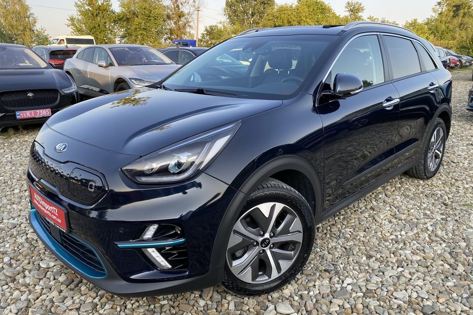 Продам Kia Niro 64 kWh Макс. комплектація Люк. 2020 года в Львове