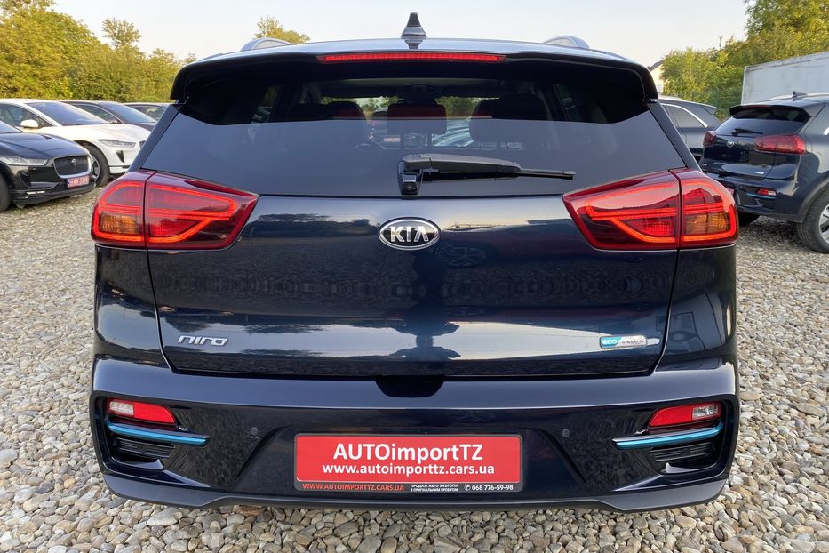 Продам Kia Niro 64 kWh Макс. комплектація Люк. 2020 года в Львове