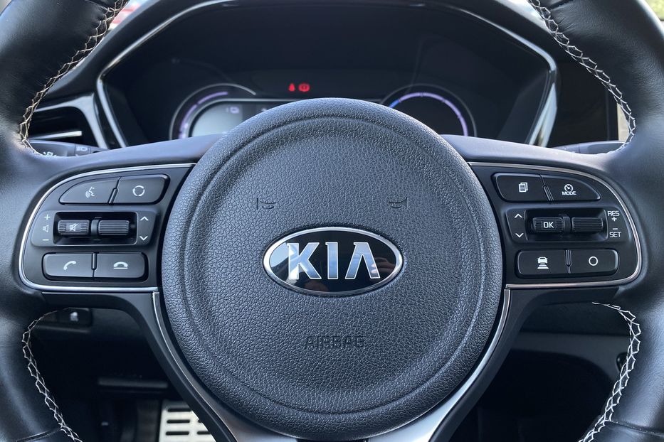 Продам Kia Niro 64 kWh Макс. комплектація Люк. 2020 года в Львове